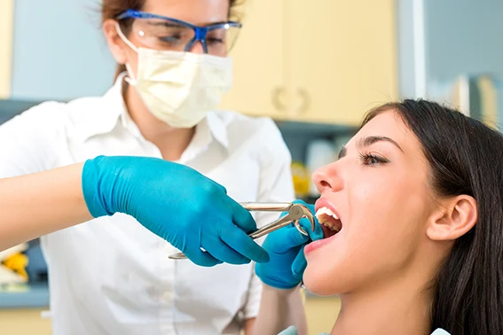 Tooth Extraction and Wisdom Tooth extraction in Jacksonville, FL